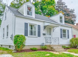 61 Chilson St, Springfield, MA 01118