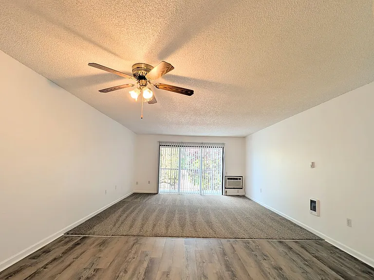 Kingcity Apartments — Photo 86