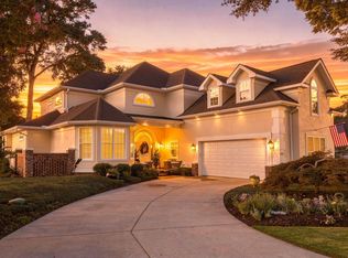 921 Morrall Dr, North Myrtle Beach, SC 29582