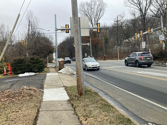 5th image of 3032 Susquehanna Rd