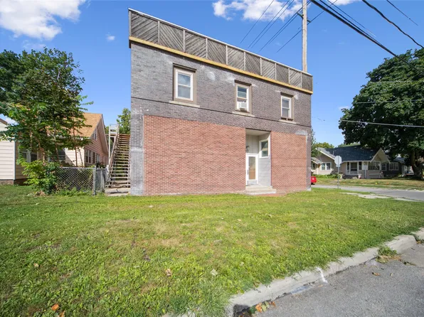 1372 E 12th St, Des Moines, IA 50316