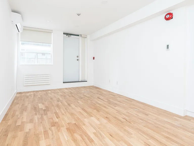 188 Jameson Ave — Photo 8
