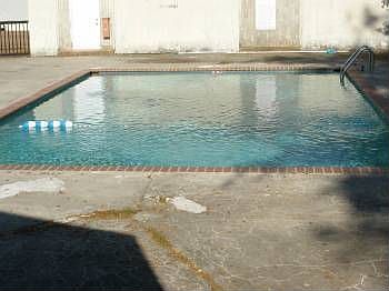2nd image of 2410 Talmadge Pl
