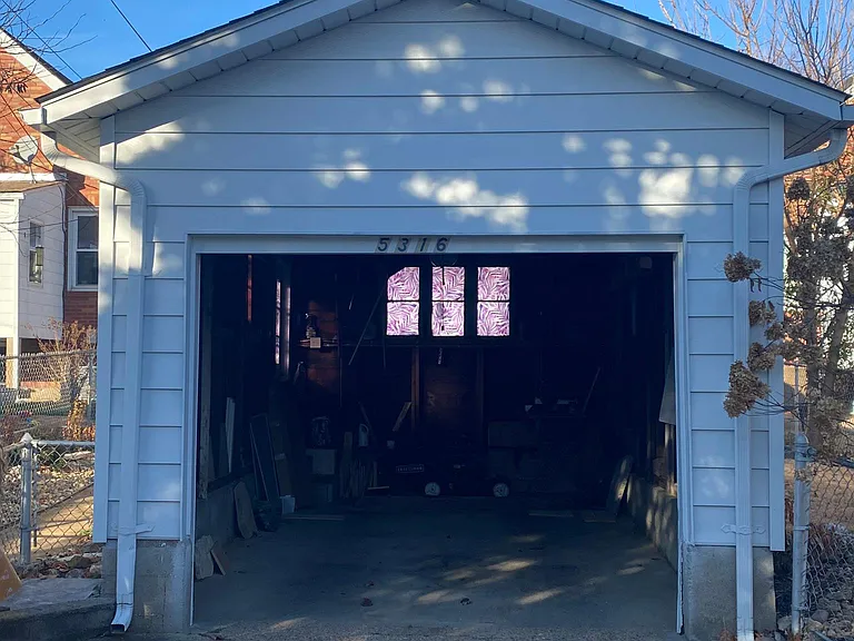 5316 Mardel Ave — Photo 9