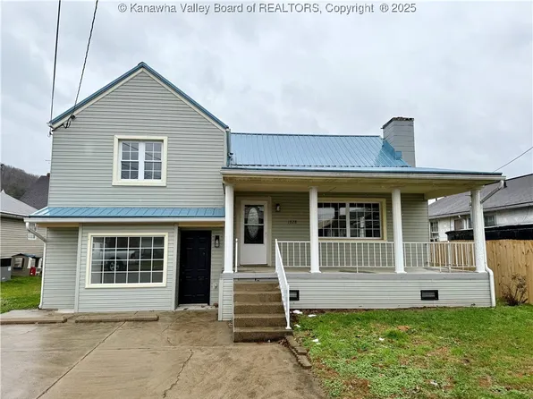 1828 18th St, Nitro, WV 25143