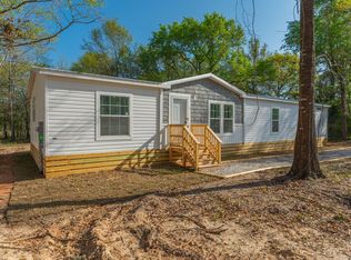 44 James Ct, Defuniak Springs, FL 32433