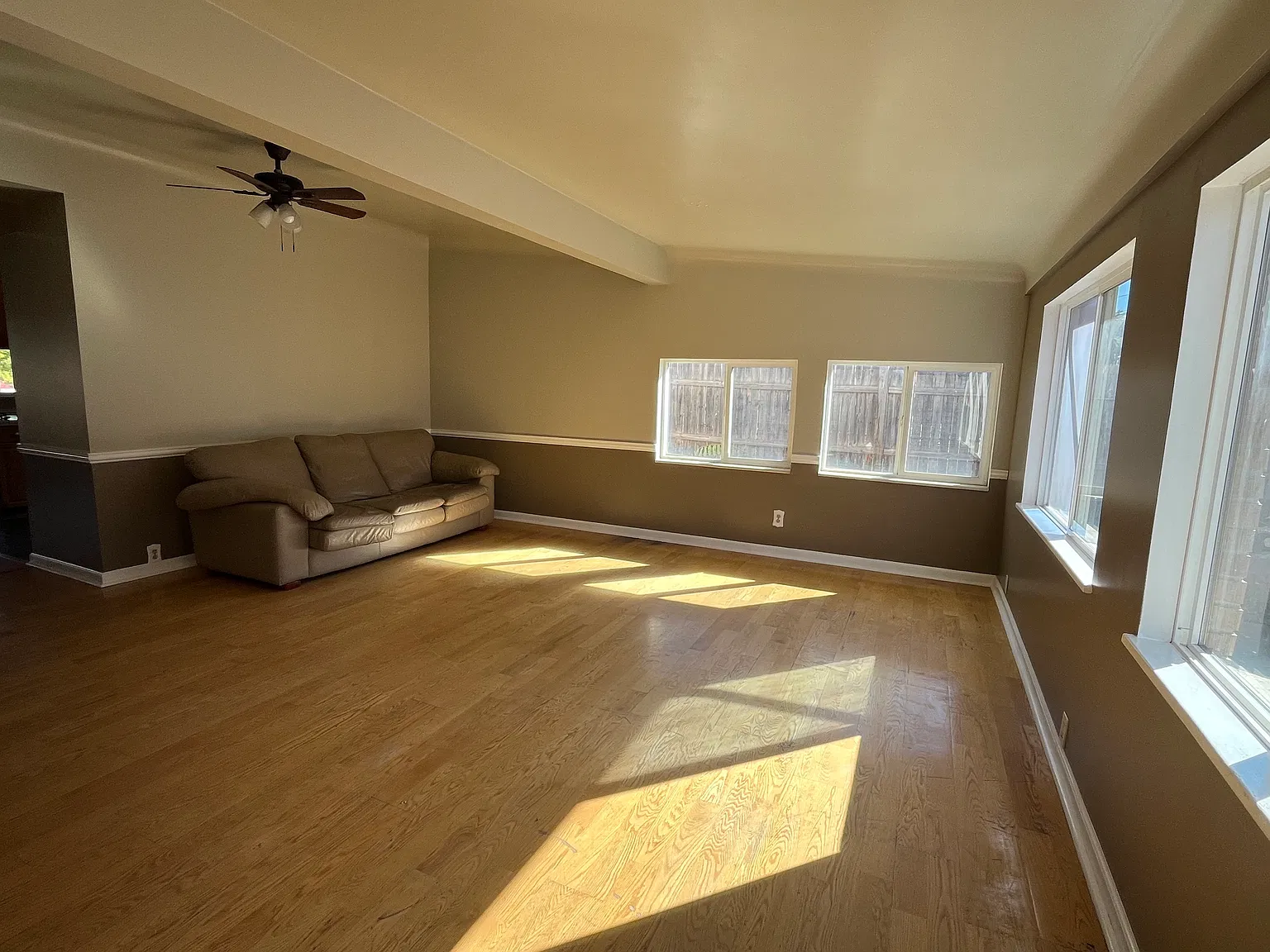 3 bed, 1750 sqft, $2,900 — Photo 2