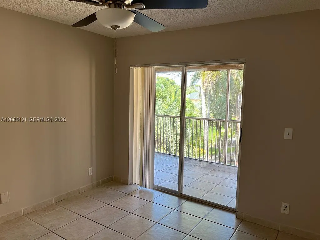 Windward Lakes Condo — Photo 3
