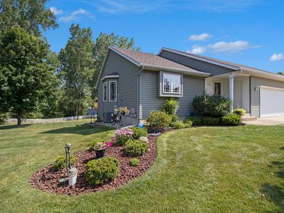 7581 Rivendell Dr SE, Grand Rapids, MI, 49508