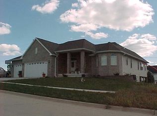 3310 Apollo St, Cedar Falls, IA 50613
