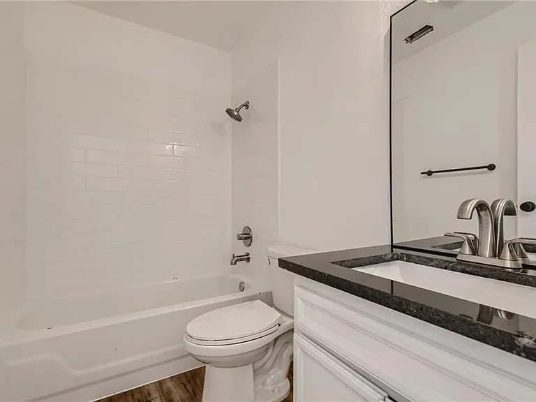 1402 Hollow Tree Blvd — Photo 5