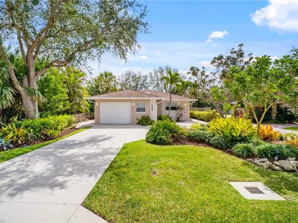 668 95th AVE N, NAPLES, FL 34108