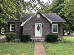 413 Church St, Lafayette, TN 37083