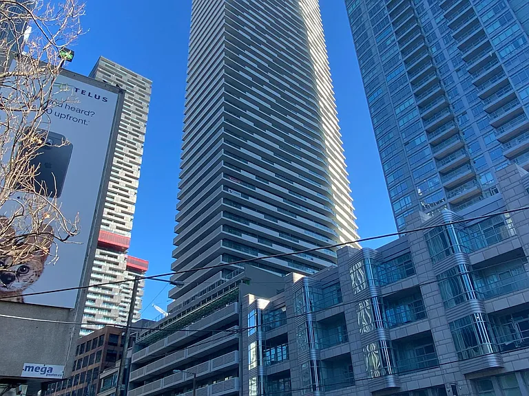 2221 Yonge St #5006 — Photo 1