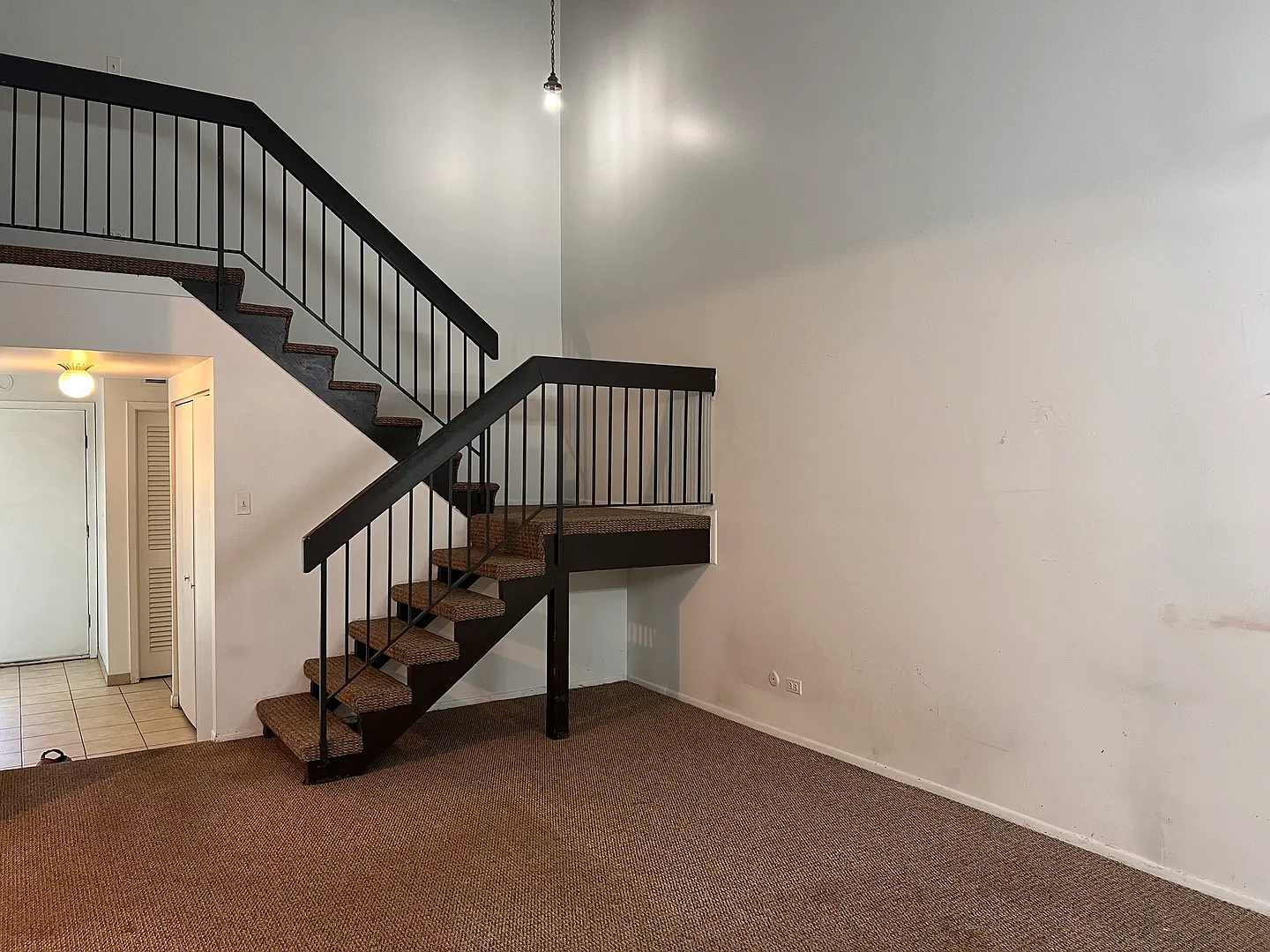 2 bed, 1.5 bath, 1244 sqft, $2,400 — Photo 4