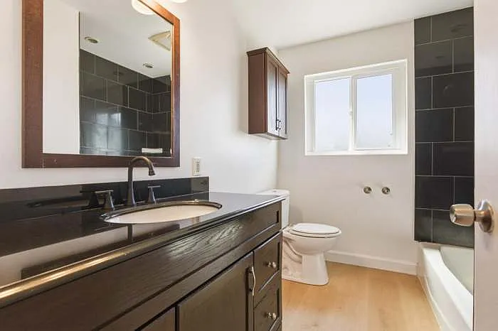 1048 Hamilton Ave — Photo 9