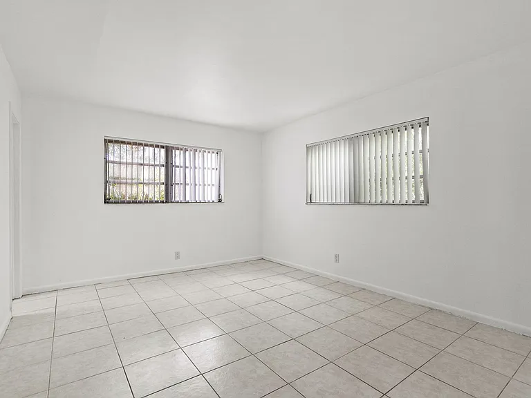 Palomar — Photo 15