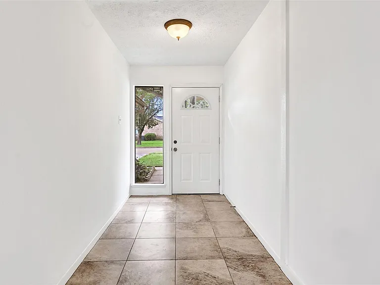 2730 Mesquite Dr — Photo 18