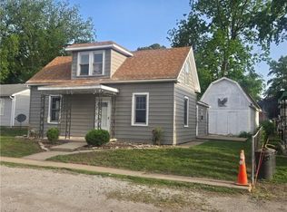 117 E Buford St, Wellington, MO 64097