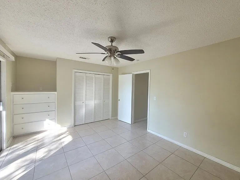 6567 Park Ave — Photo 10