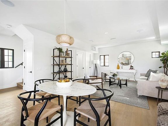 5th image of 734 1/2 Parkman Ave