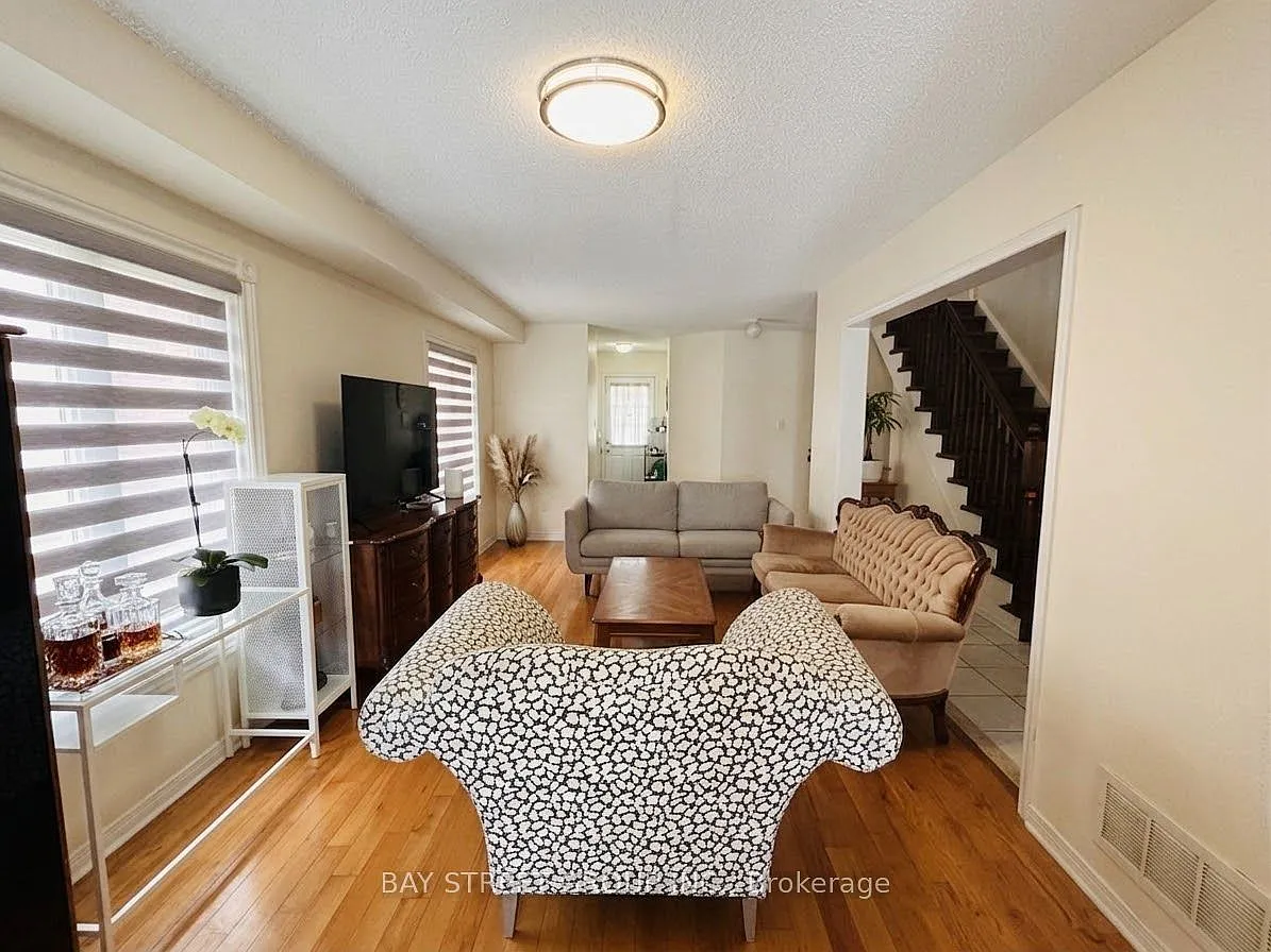 5 bed, $3,400 — Photo 2