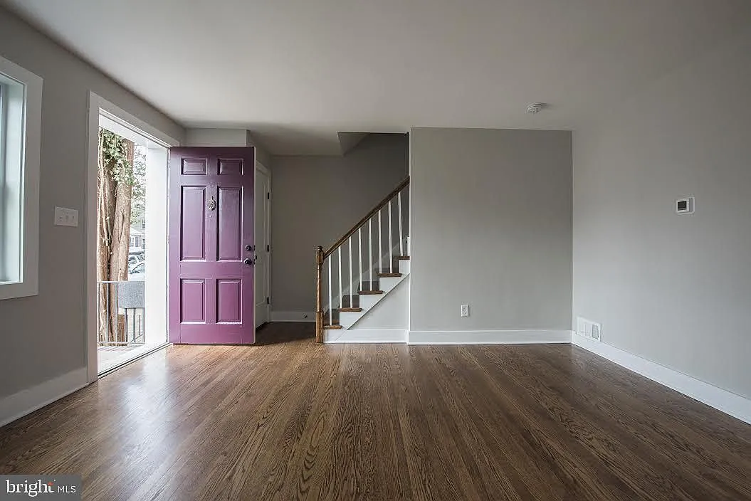 2 bed, 2.0 bath, 1428 sqft, $4,000 — Photo 2