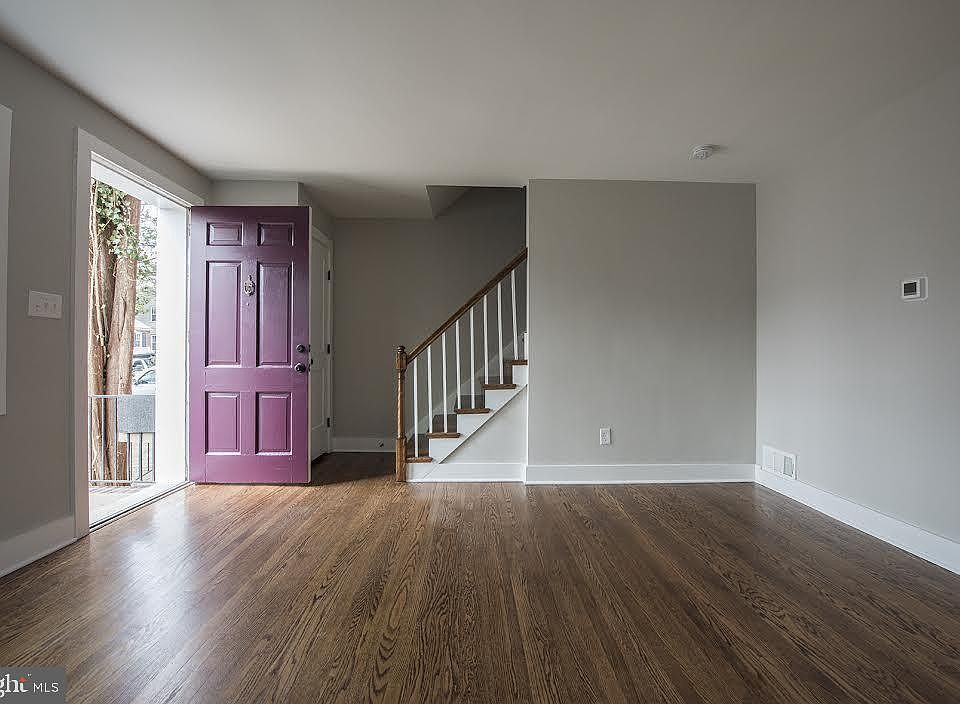 2nd image of 609 Ramsey St