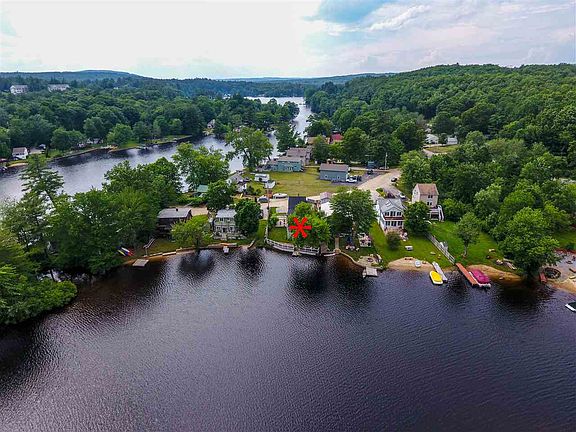 3rd image of 15 Arrowhead Drive