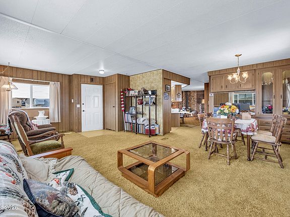 4th image of 12085 Albert Way