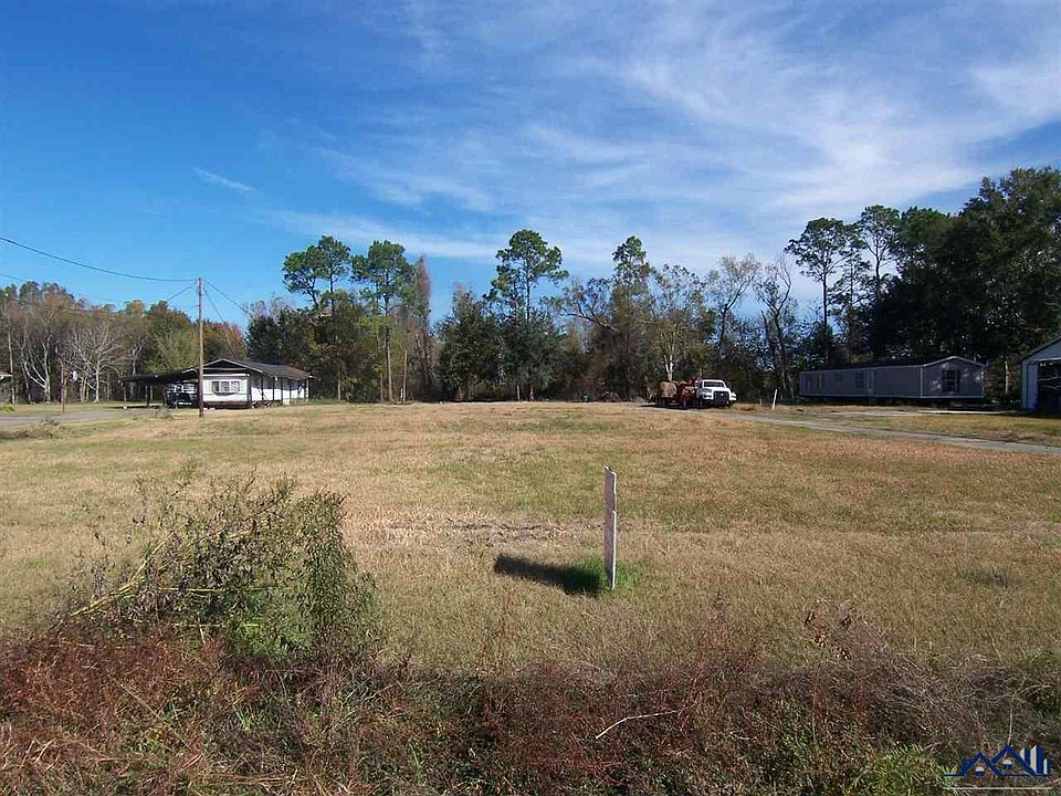 1st image of 103 Madewood Pl
