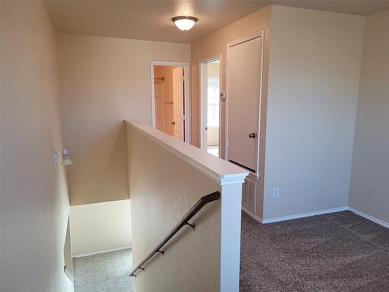 324 Chisholm Trl — Photo 9