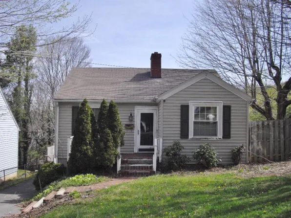 2637 Clovis St, Bluefield, WV 24701