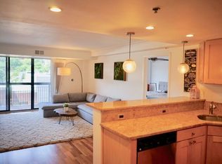 700 1st St UNIT 9RS, Hoboken, NJ 07030