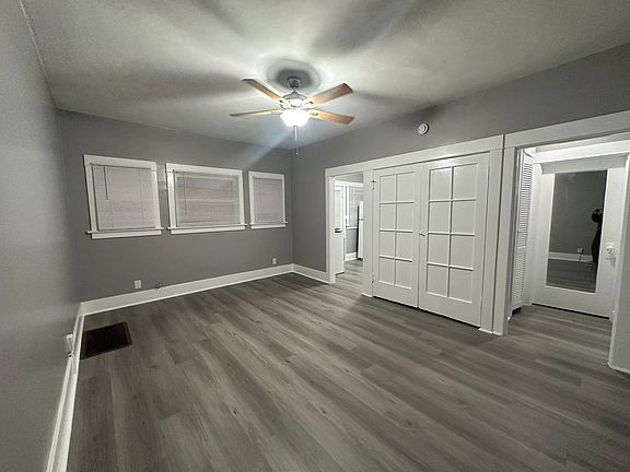 3rd image of 1836 E 1st St APT 11
