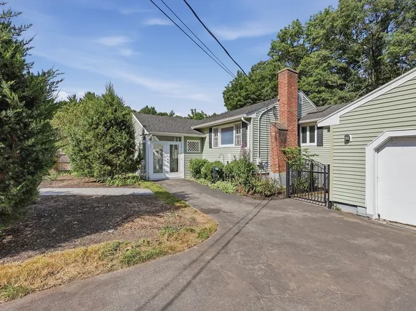 7 Drury Ln, Wilmington, MA 01887