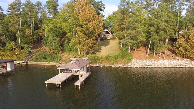 1st image of 465 Ramblewood Dr