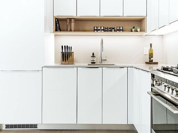 3rd image of 20 Broad St APT 1509