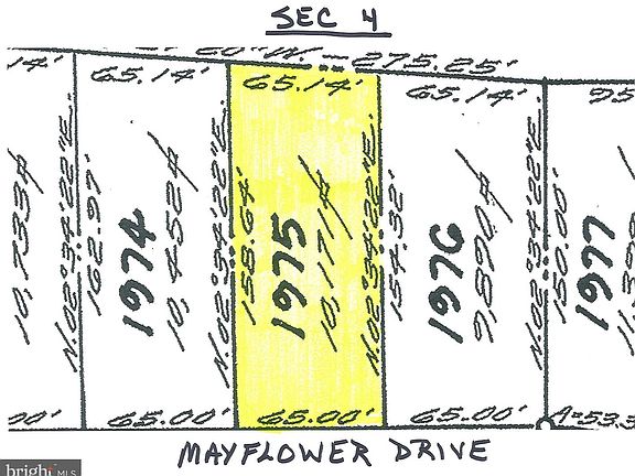 2nd image of 1975 Mayflower Dr