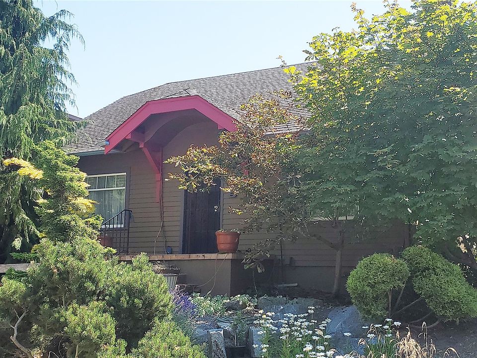 1st image of 2316 N 8th St