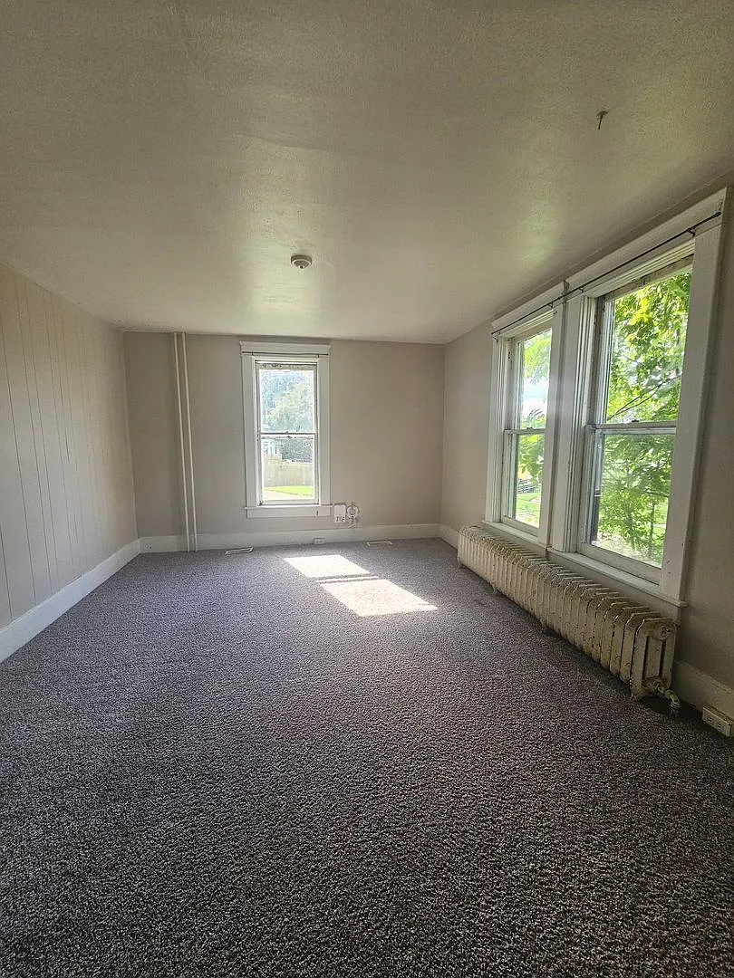2824 8th Ave. — Photo 3