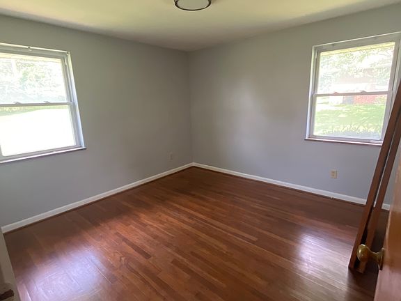 3rd image of 60 Sunnyside Ln #58