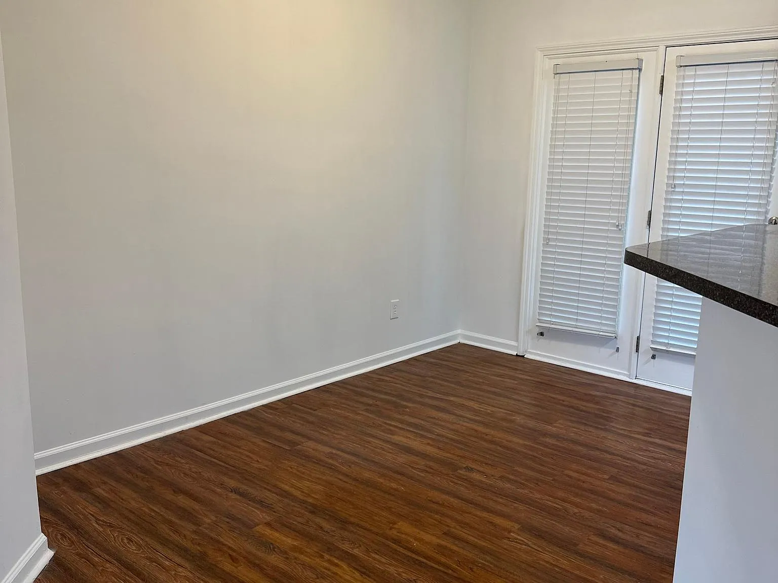 2 bed, 2.5 bath, 1258 sqft, $1,699 — Photo 2