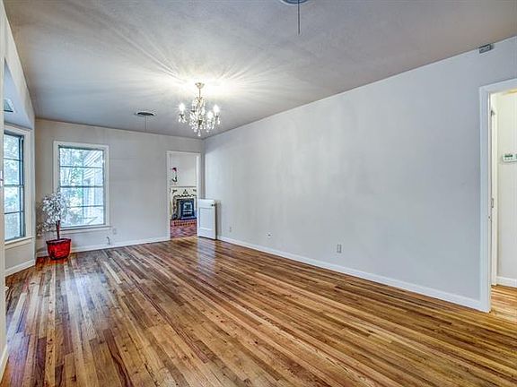5th image of 1612 Robinwood Dr