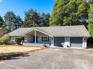 351 NE Hillwood Dr, Hillsboro, OR 97124