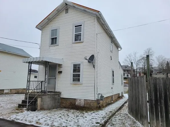 125 Large St, Meyersdale, PA 15552