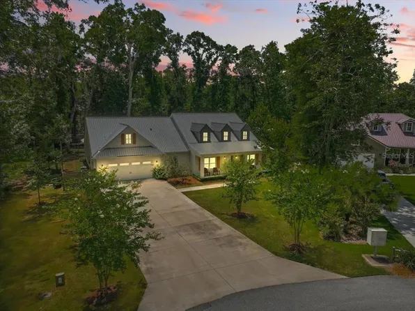 9061 Katherine Way, Fanning Springs, FL 32693