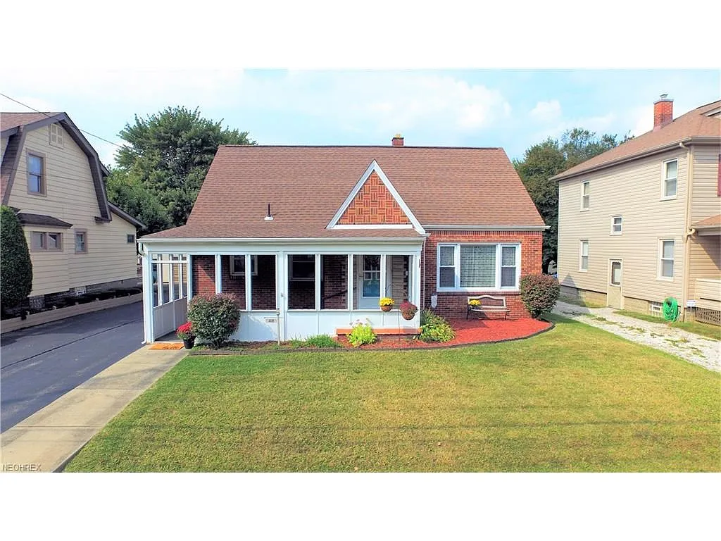 48 Princeton Ave photo 1
