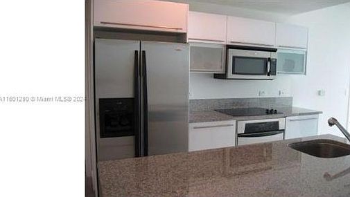 3rd image of 888 Biscayne Blvd APT 3304