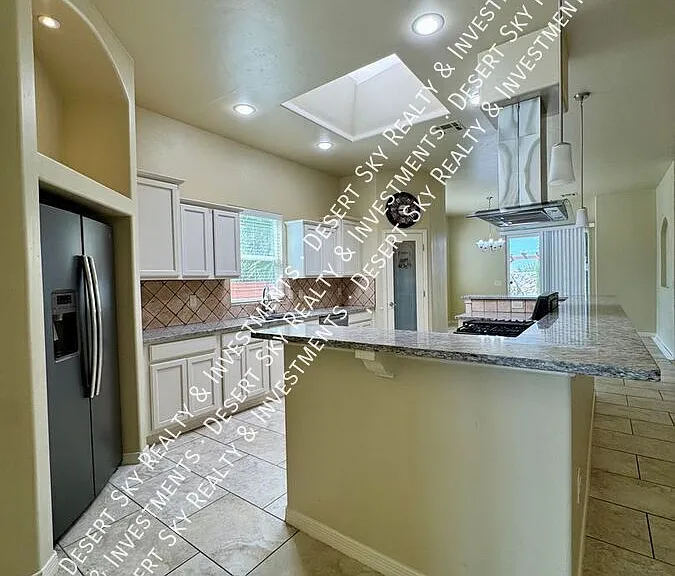 1911 Pella Ct — Photo 5